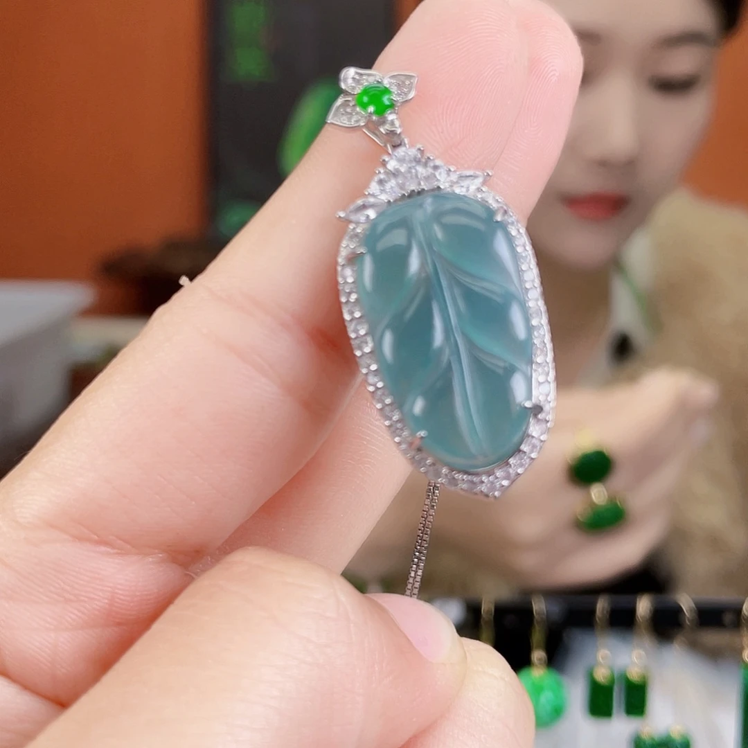 翡翠银S925镶嵌耳饰