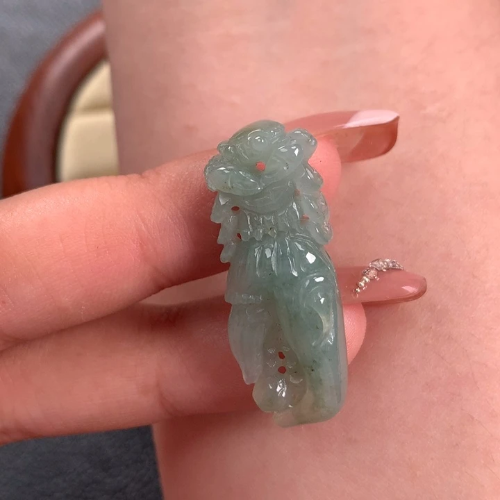 翡翠颈饰未镶嵌蟹钳