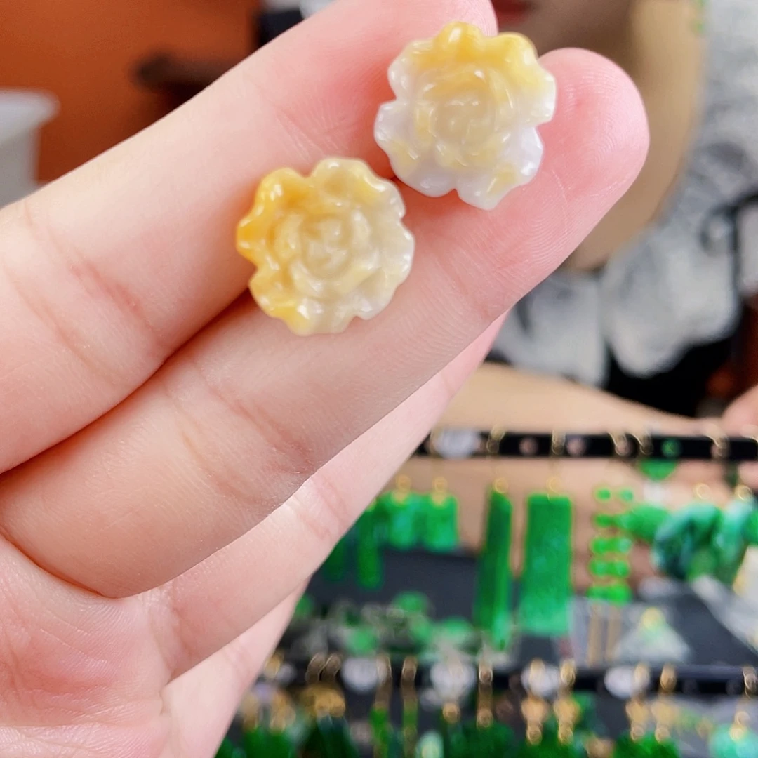 未镶嵌翡翠耳饰饰品