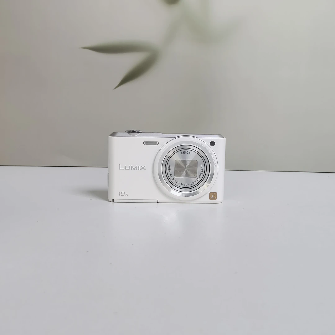 95新 Panasonic/松下 sz3 ccd相机1600万像素10倍变焦奶白色日版