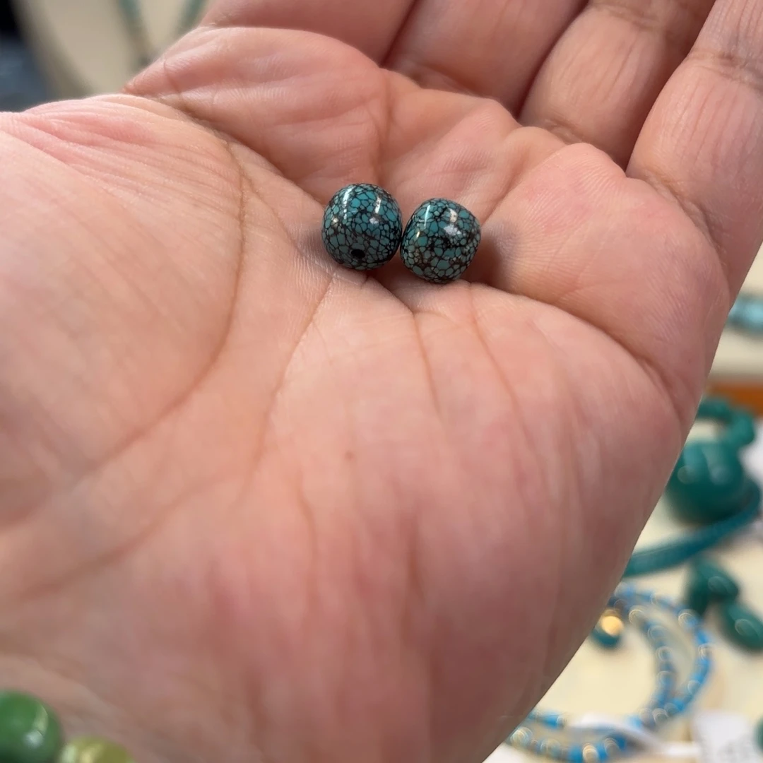 绿松石未镶嵌9.5mm乌兰花对珠gs