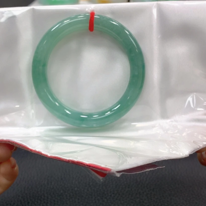 【闪购商品】翡翠手镯未镶嵌翡翠