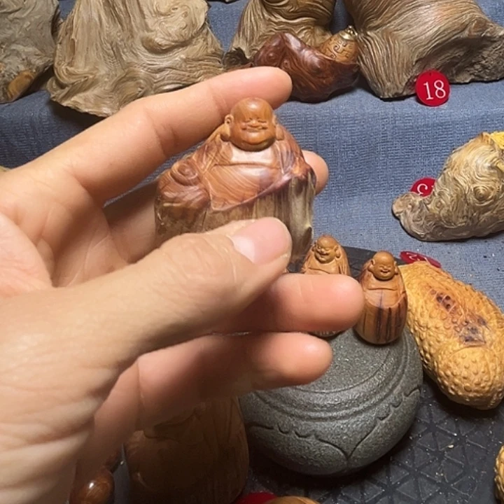 玉***浩太行崖柏工艺小件