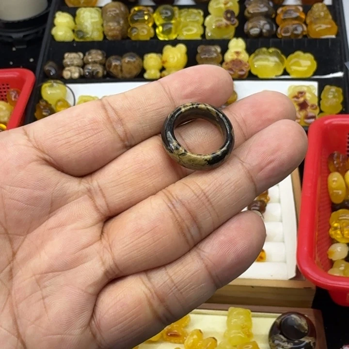 蜜蜡未镶嵌颈饰根珀戒圈