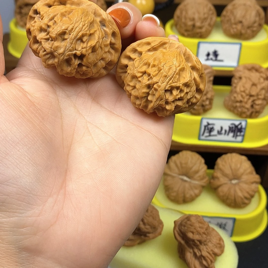 核桃宫灯 文玩/木作/... 文玩把件