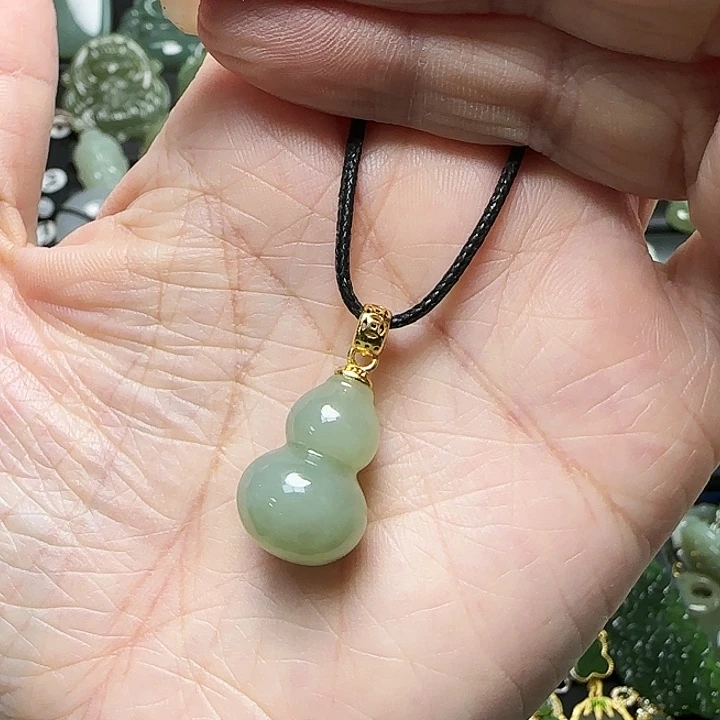 颈饰银S925镶嵌和田玉