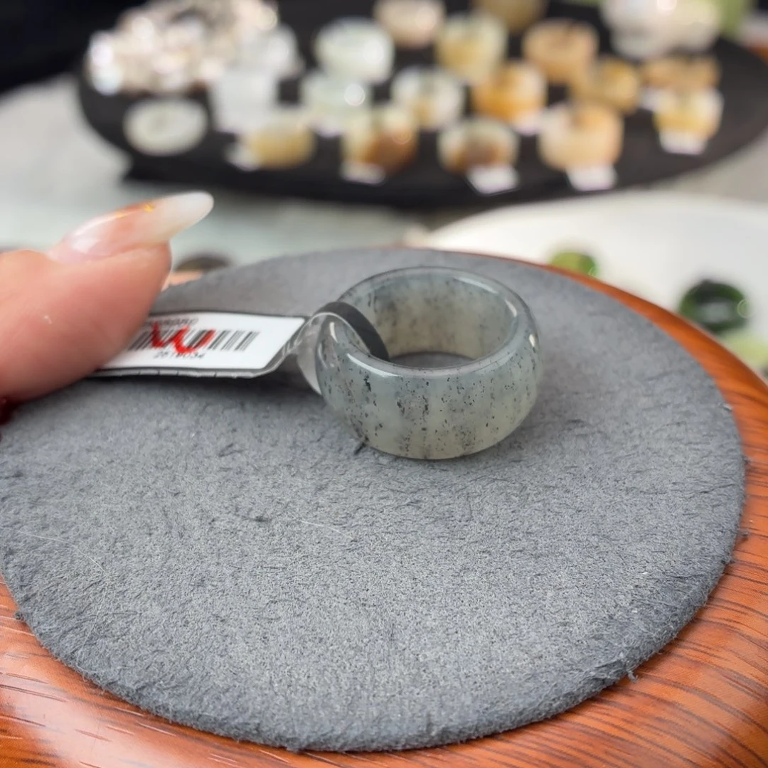 和田玉（糖玉）未镶嵌戒指S83点墨轮胎16.3