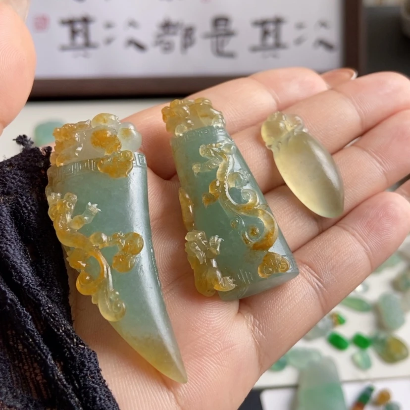 【闪购商品】未镶嵌定制翡翠遇*龙牙龙柱福瓜