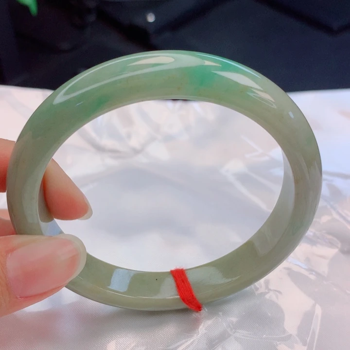 翡翠未镶嵌手镯60+圈