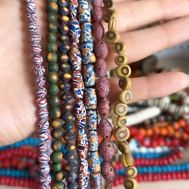 玻璃颈饰琉璃多种颜色喜欢喊主播选单价随机发