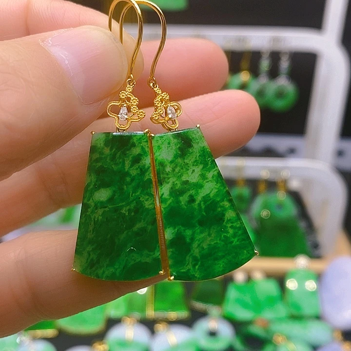 翡翠耳饰18K金镶嵌耳坠