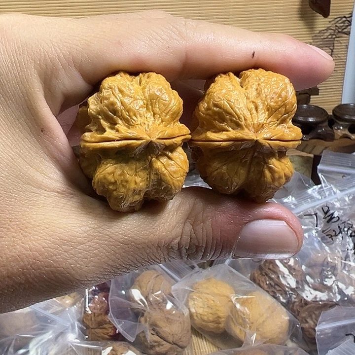 吊坠文玩核桃霸王龙脊25号