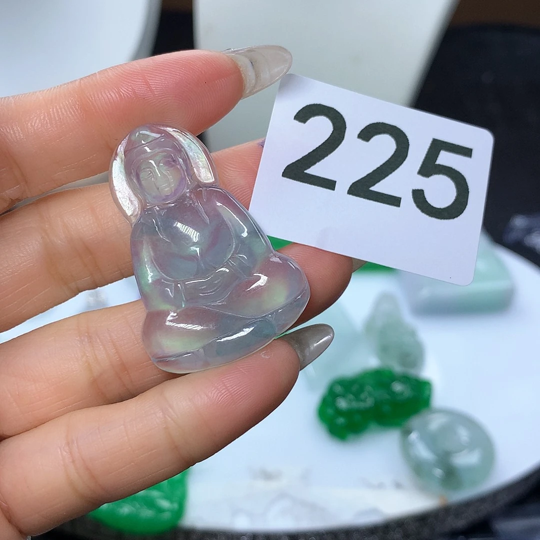 翡翠吊坠(赠链)未镶嵌