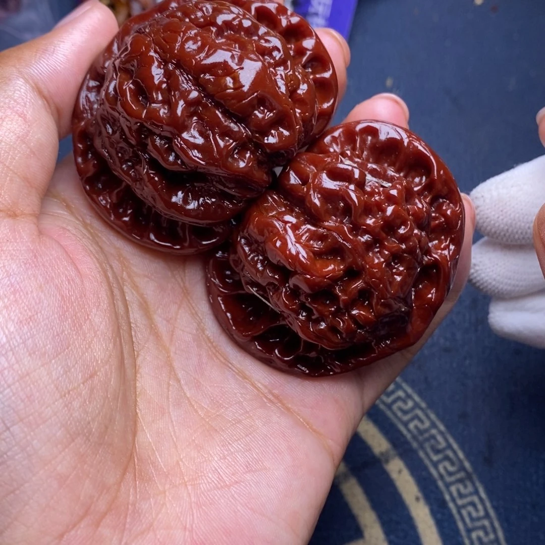 文玩核桃吊坠官帽 53