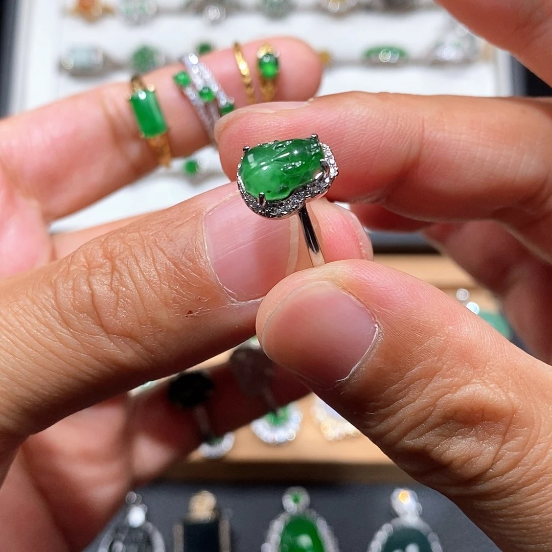 银S925镶嵌戒指翡翠戒指