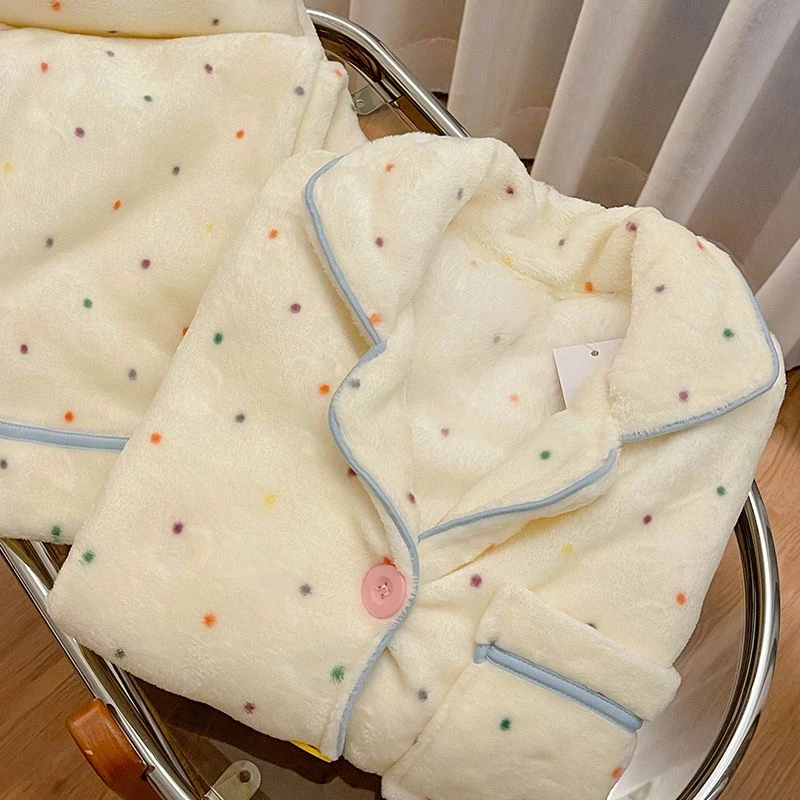 秋冬法兰绒睡衣女新款波点加绒加厚保暖可爱少女家居服套装可外穿
