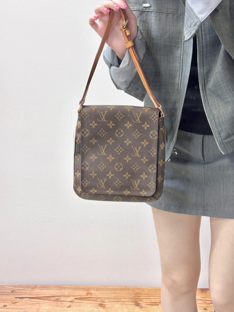 95新 LouisVuitton/路易威登 lv 老花王菲全原斜挎包 (K)