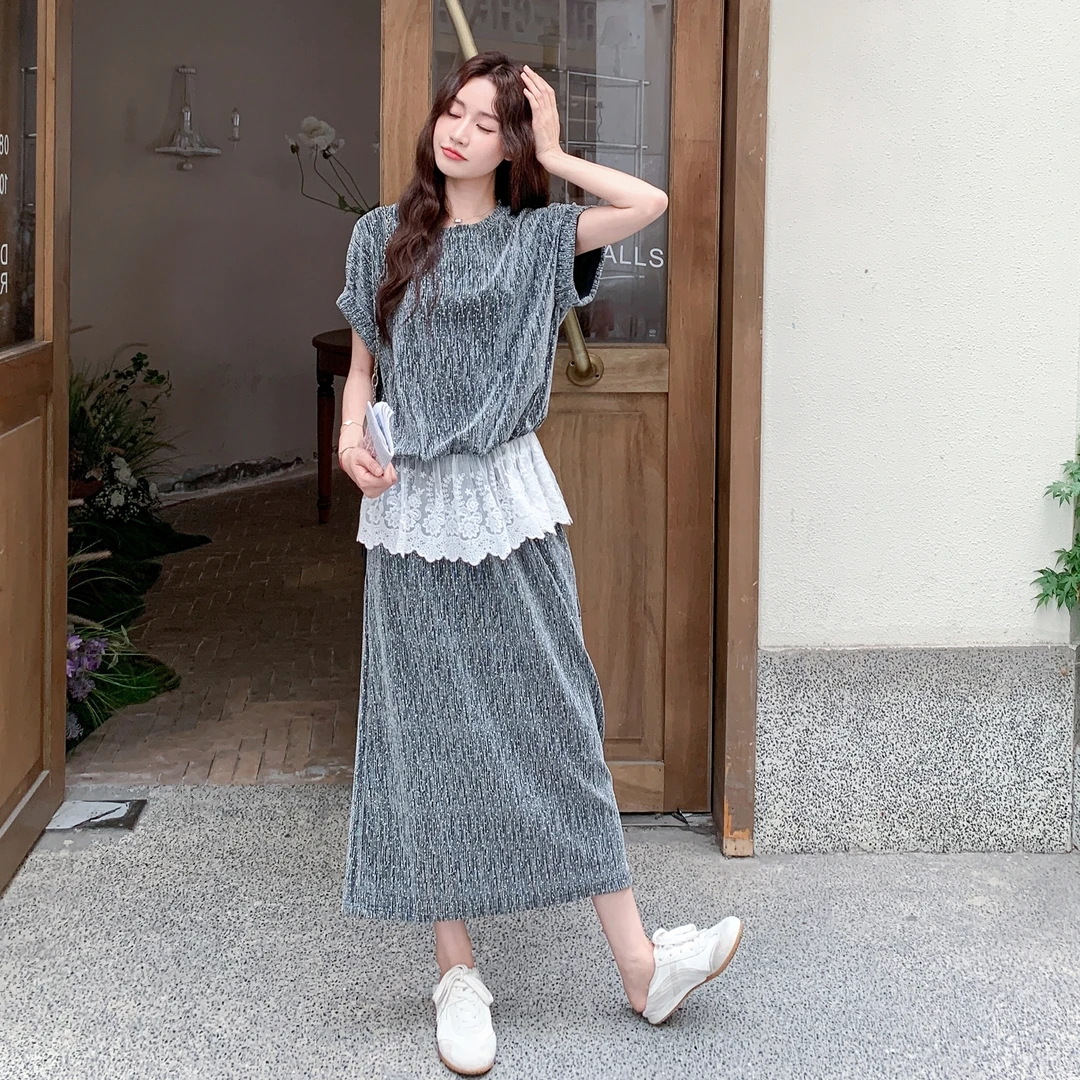 巨好看的夏装一整套爆款韩系绝美蕾丝拼接高级灰短袖半身裙两件套