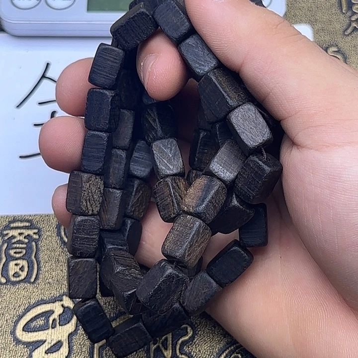 沉香沉香香囊昆仑