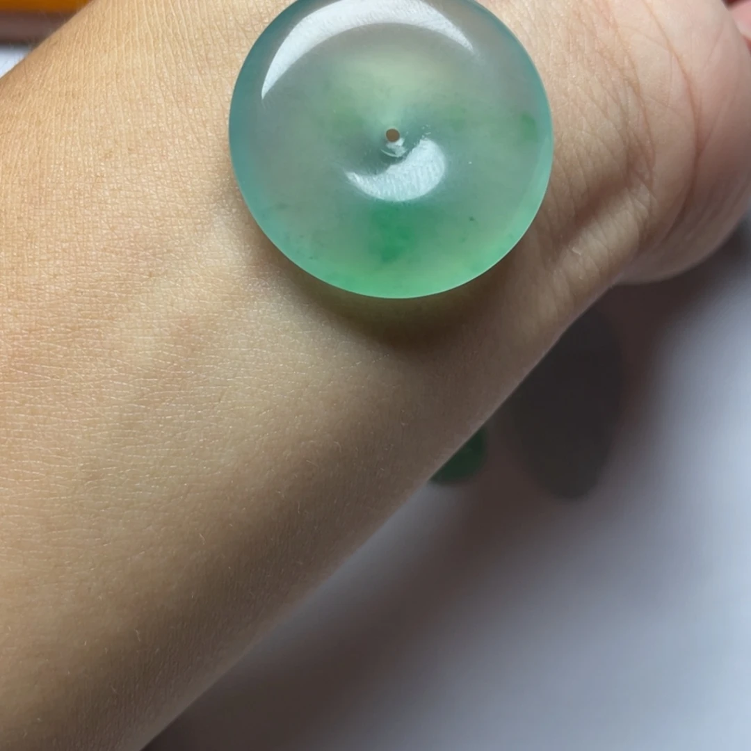 【闪购商品】定制翡翠未镶嵌离**人