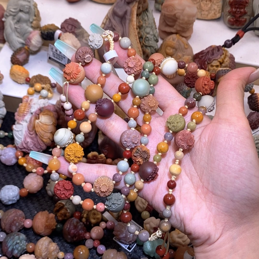 未镶嵌手链石英质玉（阿拉善玉）