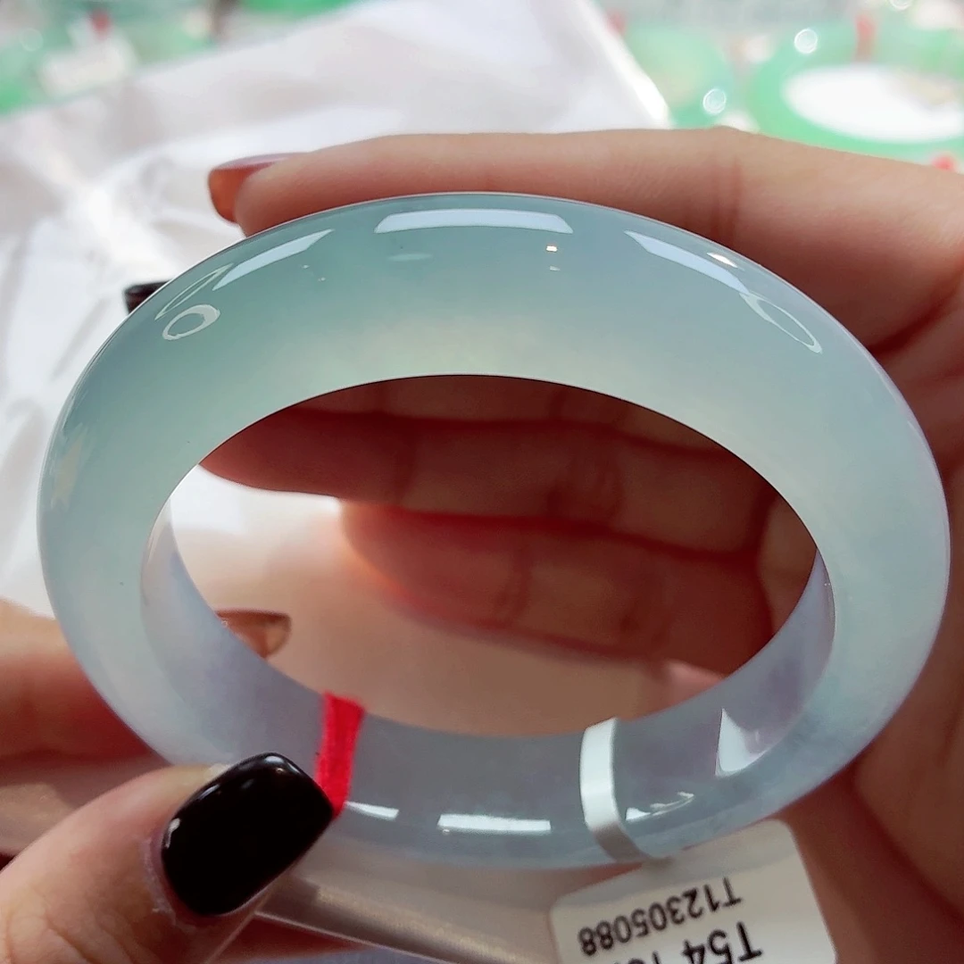 翡翠未镶嵌手镯冰胶果冻底天空蓝上新68-43