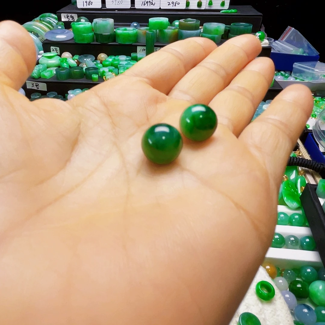 翡翠散珠卡10.7mm圆珠