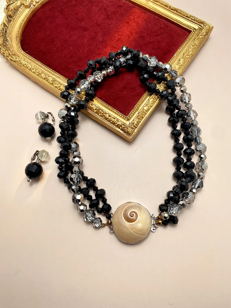 非金属仿水晶项链 黑白色琉璃项链+耳夹套装