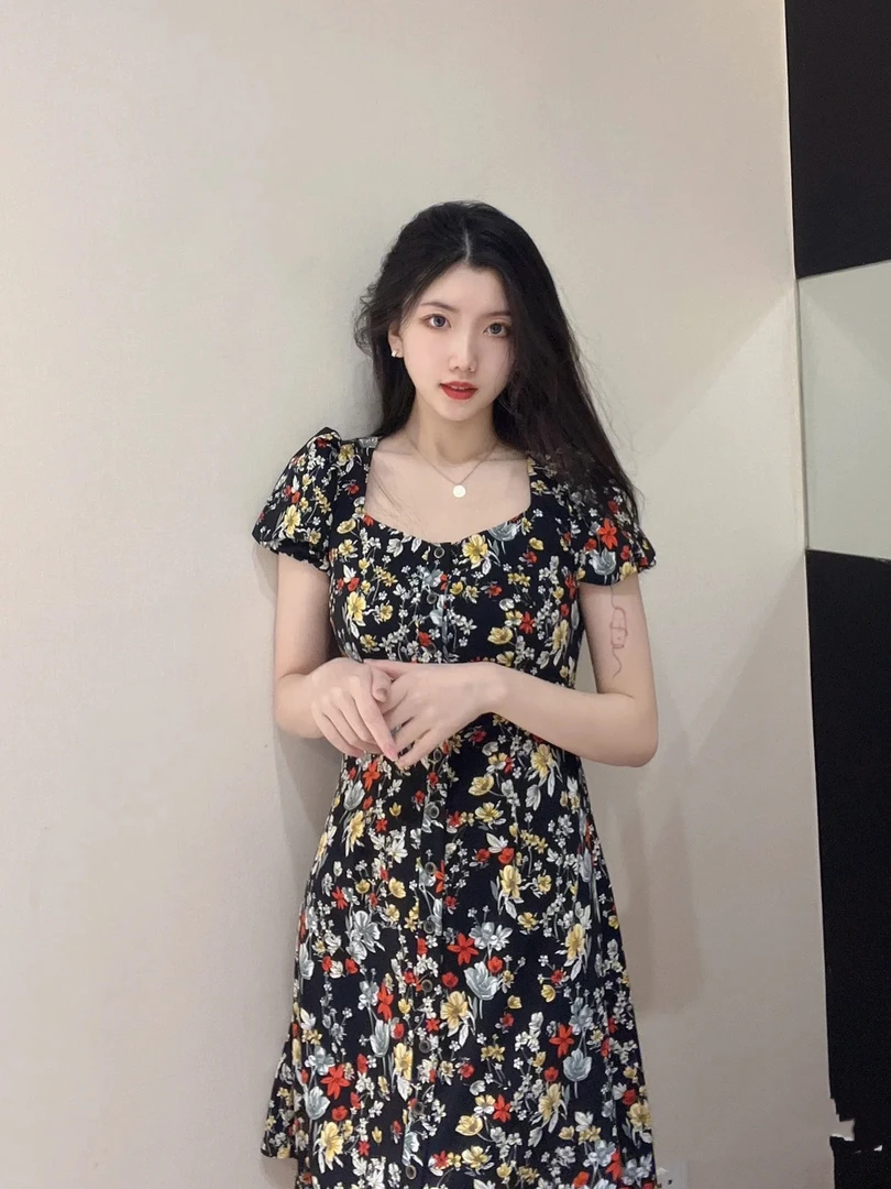 不支持退换 1500393 时尚碎花连衣裙