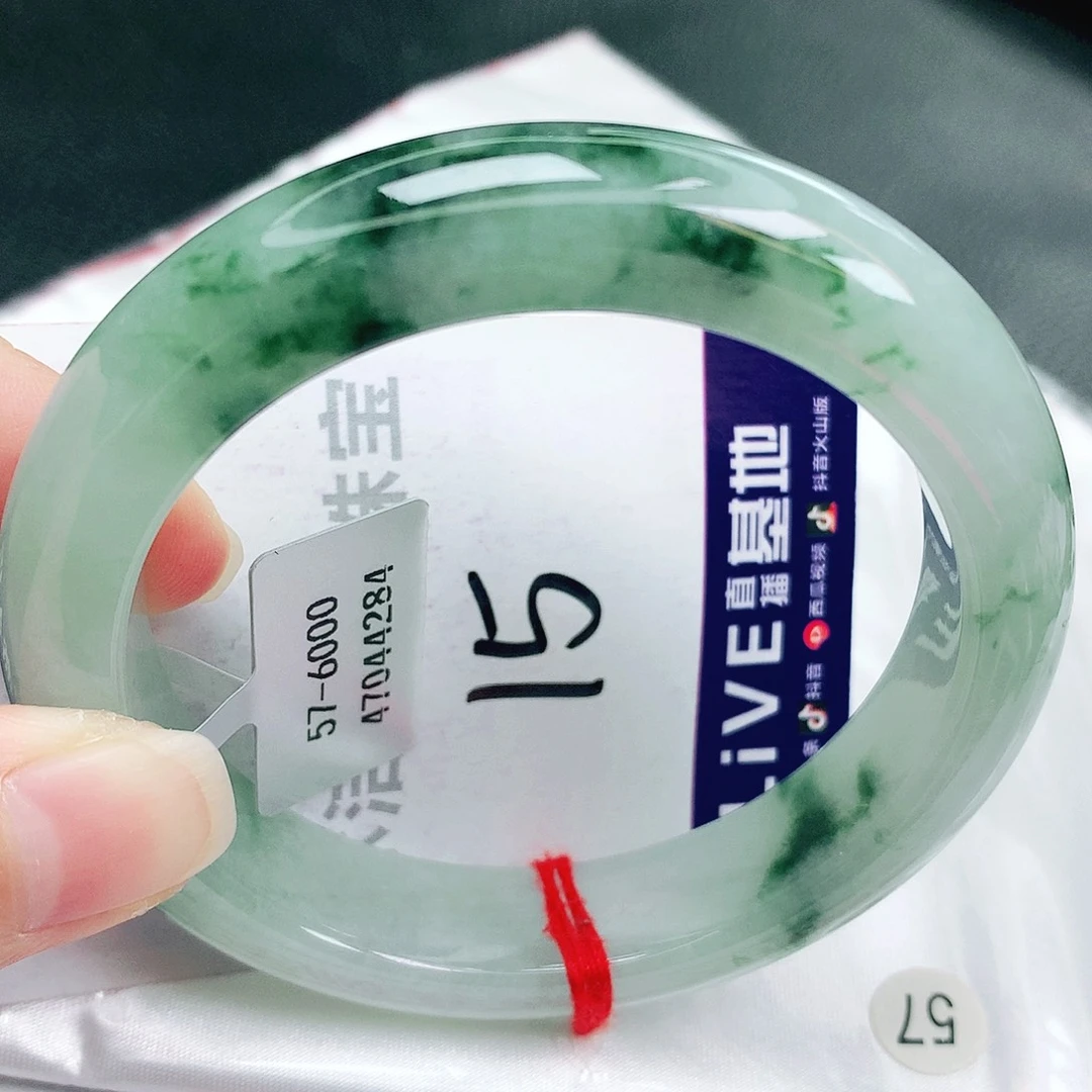 翡翠未镶嵌手镯缅甸天然A货翡翠手镯