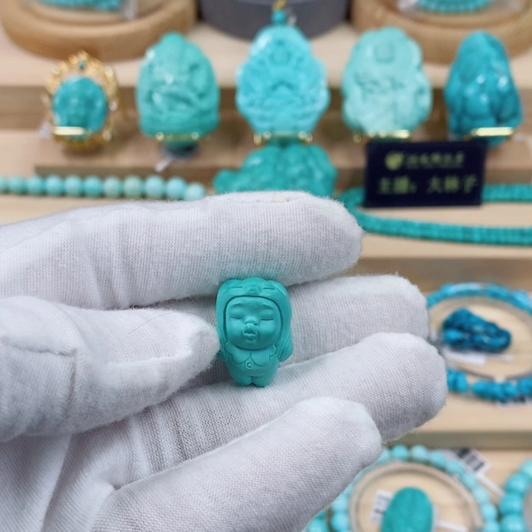 绿松石未镶嵌珠宝奇石