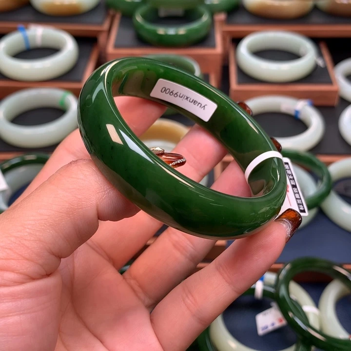 和田玉（碧玉）手镯未镶嵌麦*可