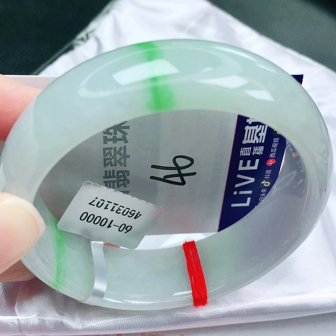 翡翠未镶嵌手镯缅甸天然A货翡翠手镯