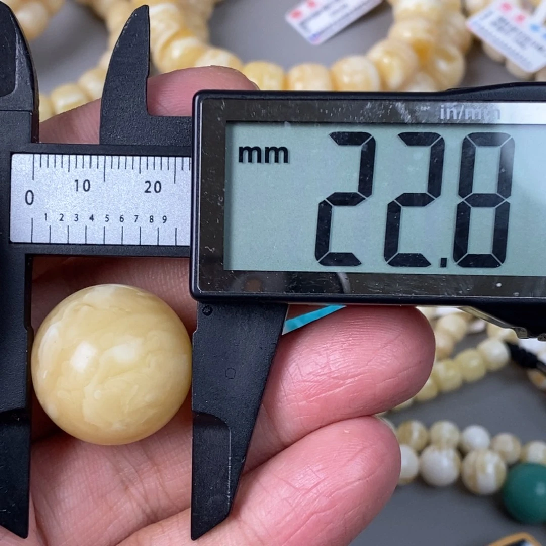 琥珀珠宝奇石未镶嵌有花粉