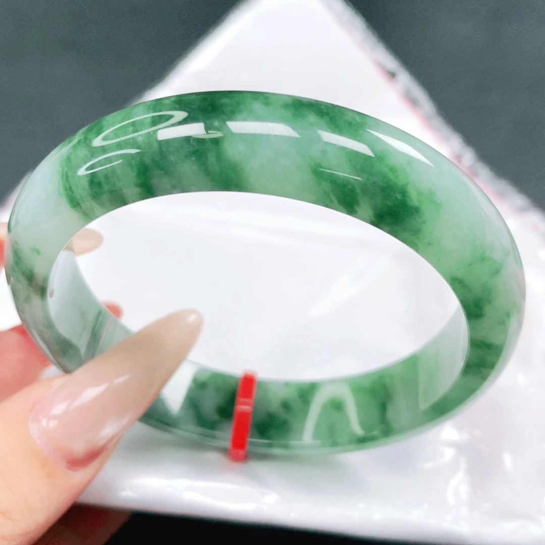 翡翠未镶嵌手镯56