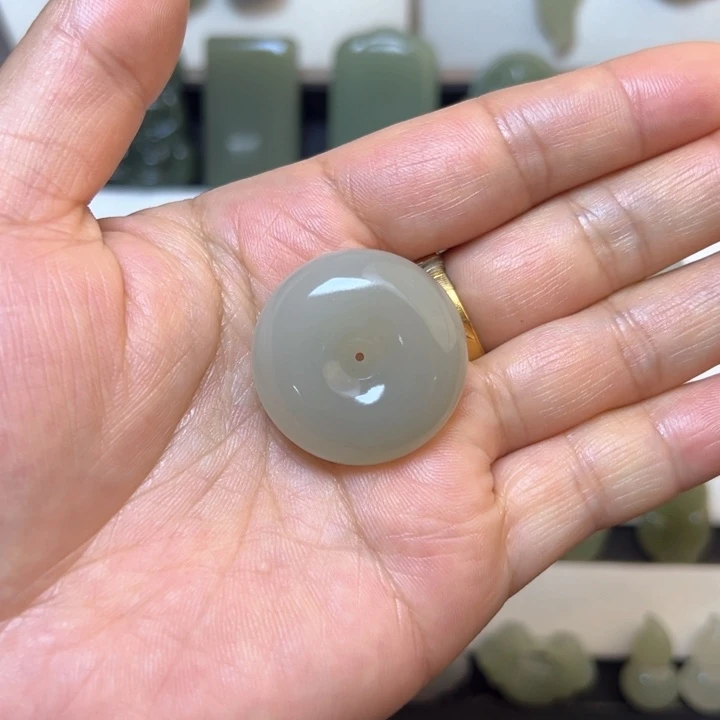 和田玉吊坠(不含链)未镶嵌心****安666