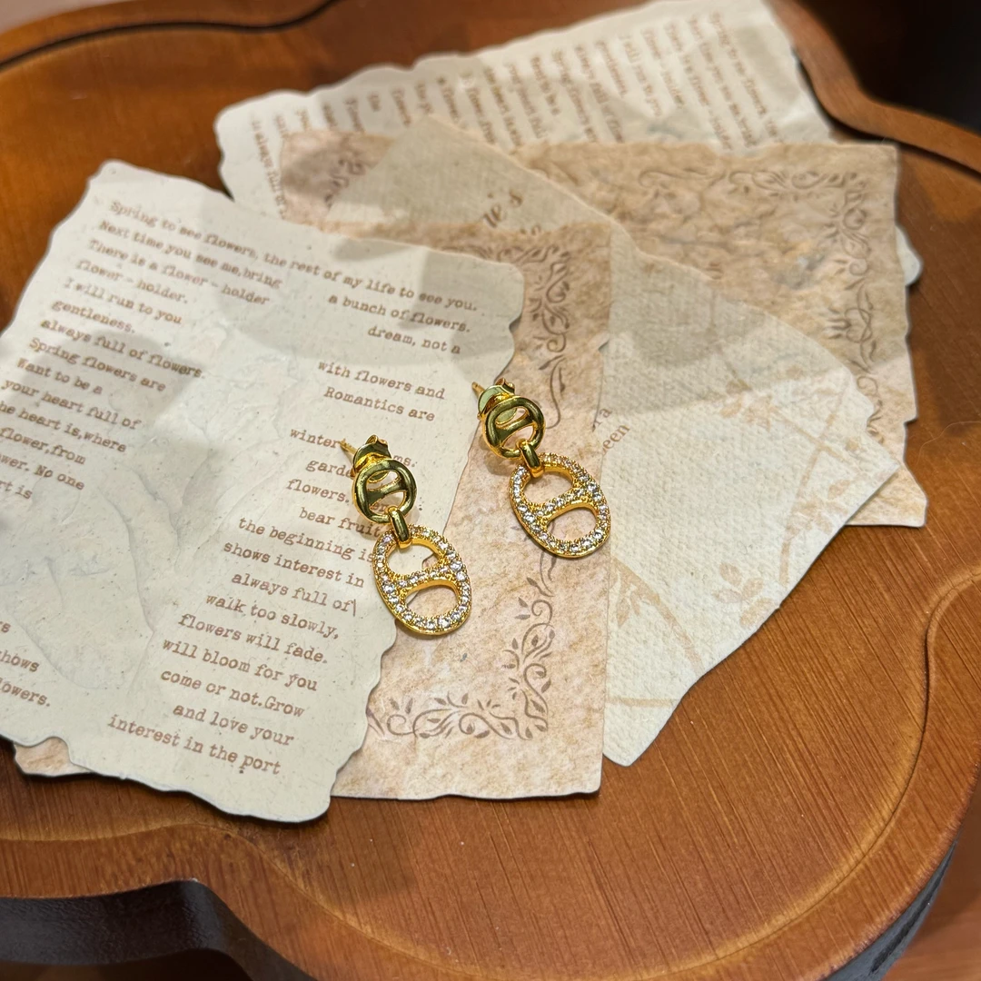 MEINAHUI/猪鼻子耳钉E00104