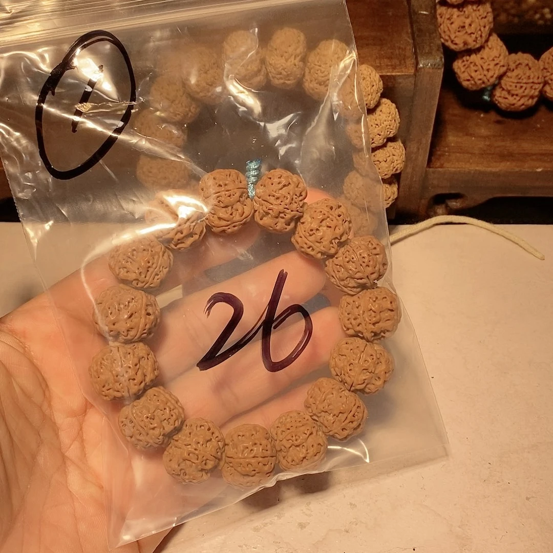 金刚菩提手串张**?1。