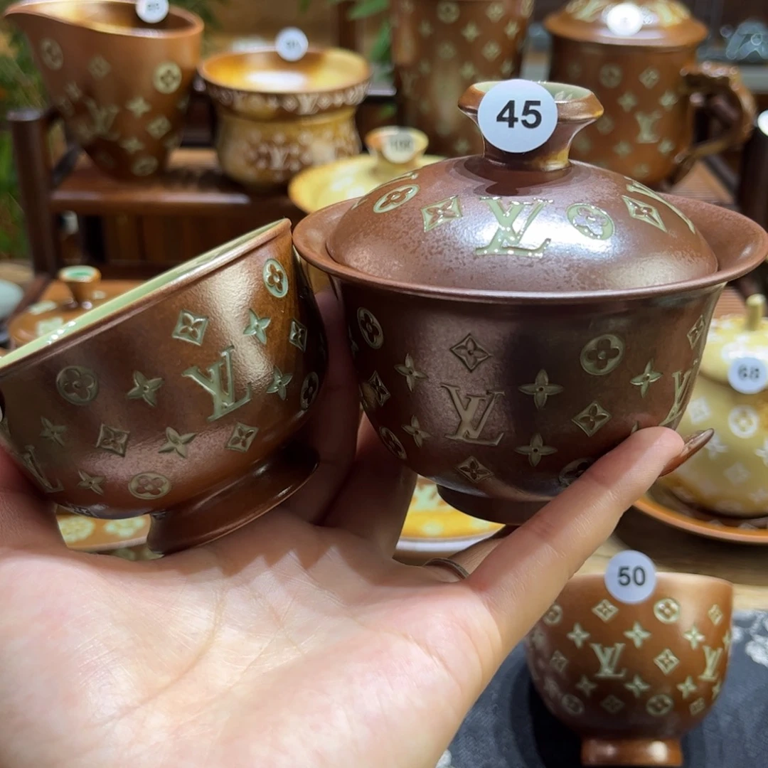 孙***师草木灰老花手工杯 盖碗