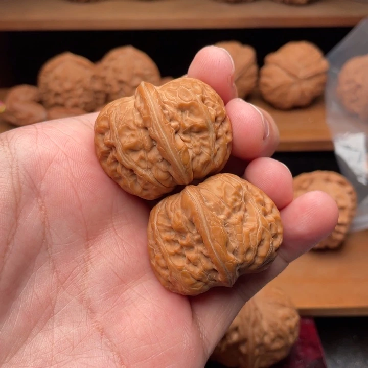 吊坠文玩核桃37毕业红皮平谷元宝