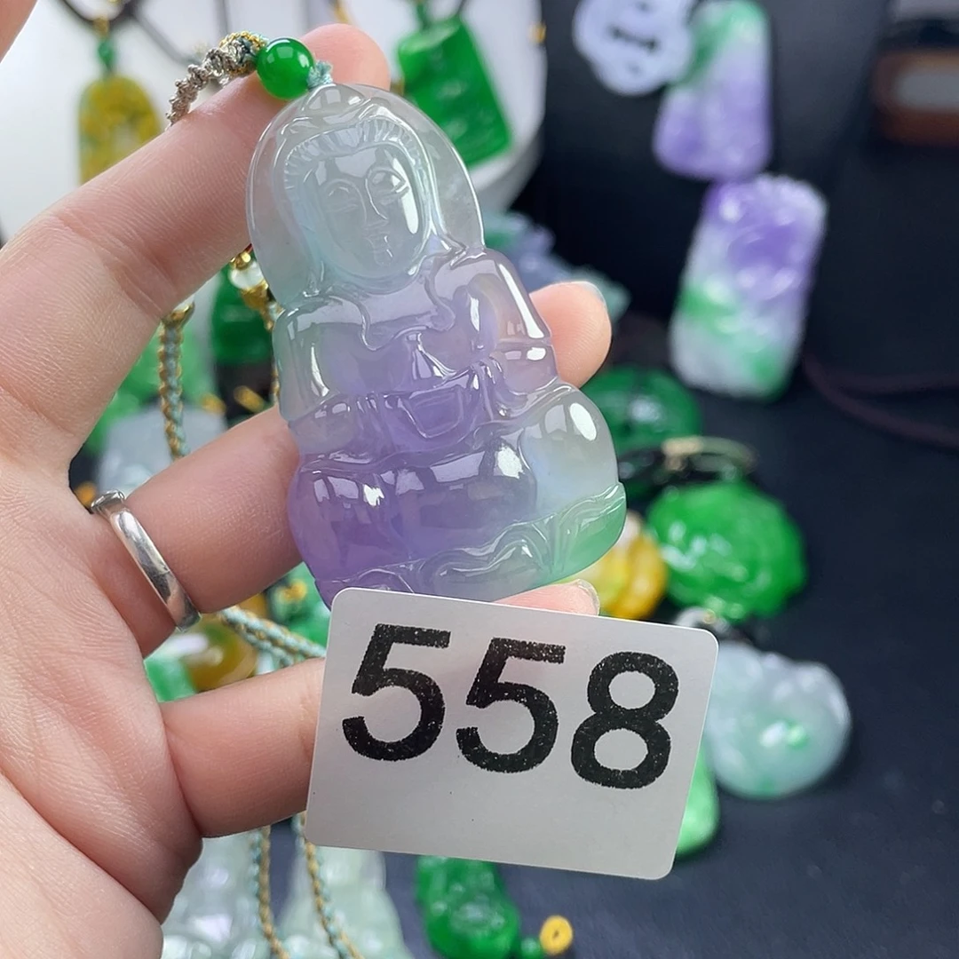 翡翠未镶嵌吊坠(赠链)