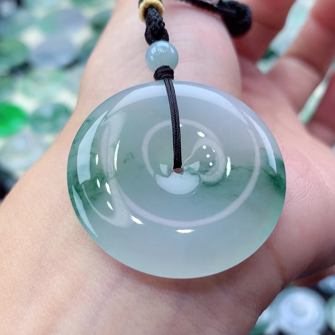 颈饰未镶嵌翡翠编号18。尺寸34.7-5.8