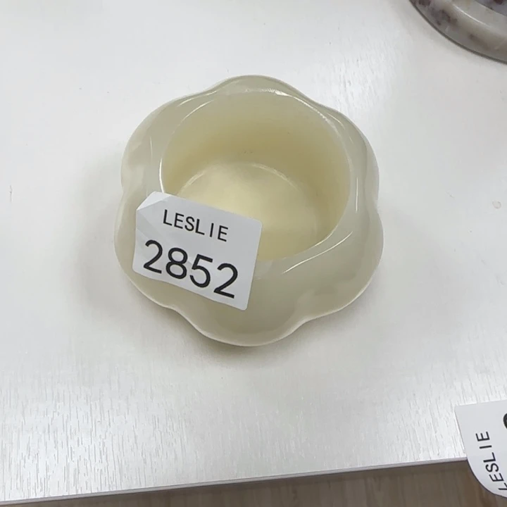 L。  2852。