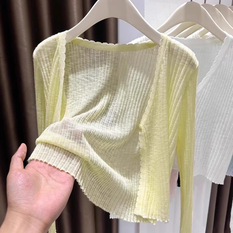 芯娇晴黄色薄款披肩女夏冰丝针织防晒开衫外搭一粒扣花边V领罩衫