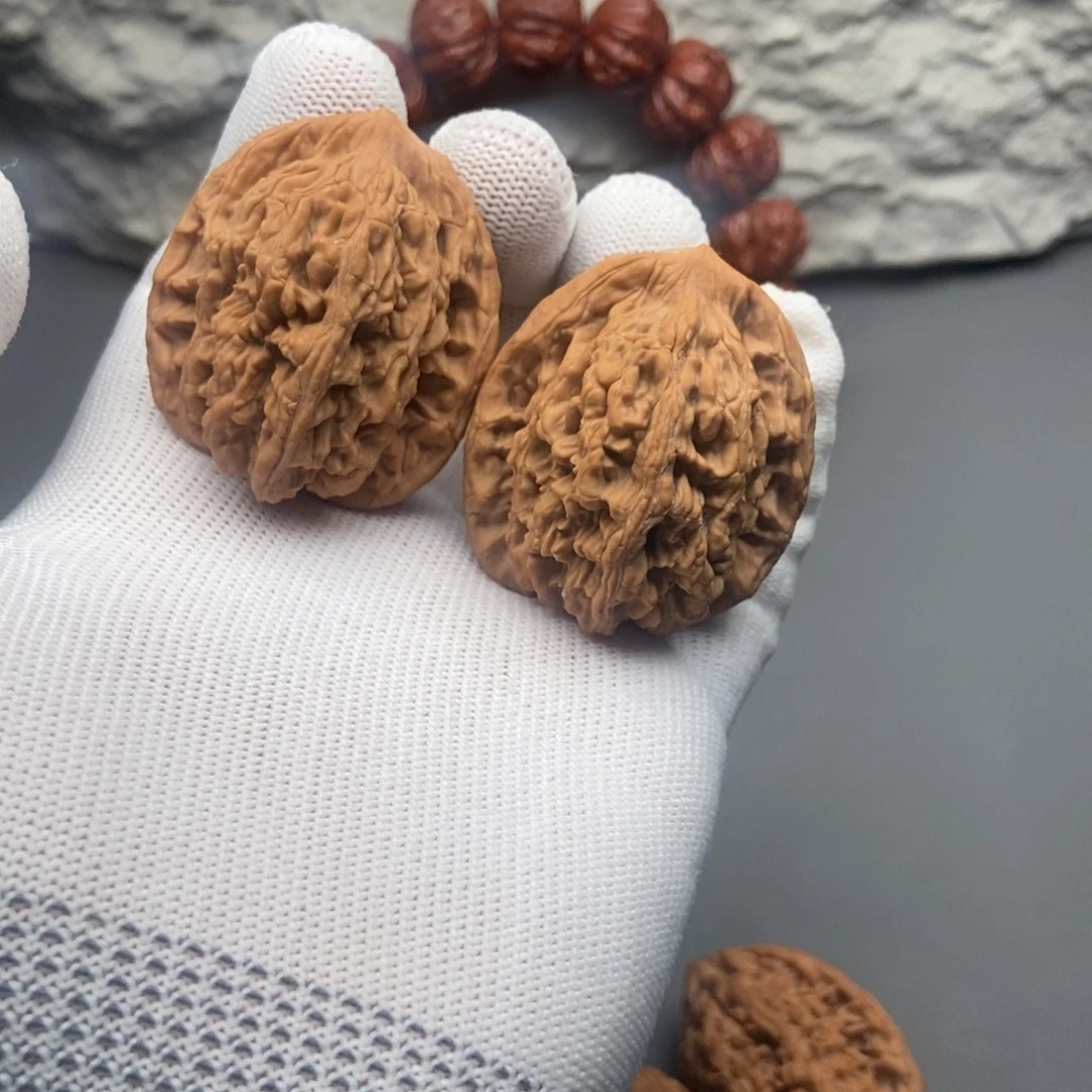 文玩核桃吊坠41虎头