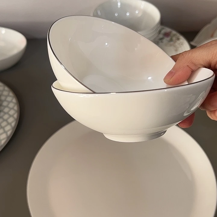 瓷片微瑕骨瓷4.5碗两个