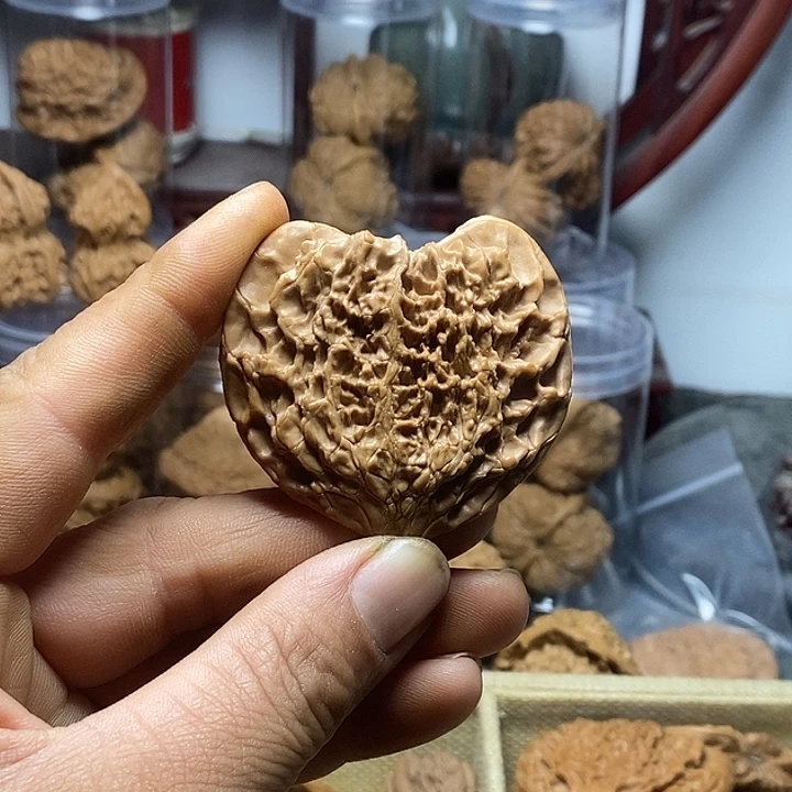 天***醒吊坠桃核满天星压扁安钮钉