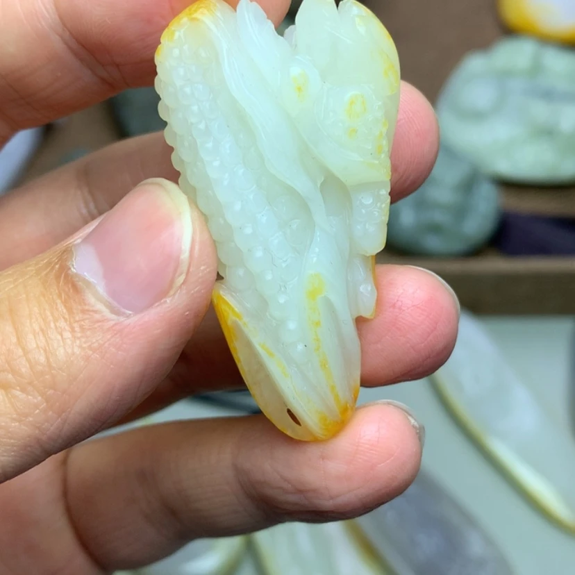 【闪购商品】颈饰未镶嵌和田玉