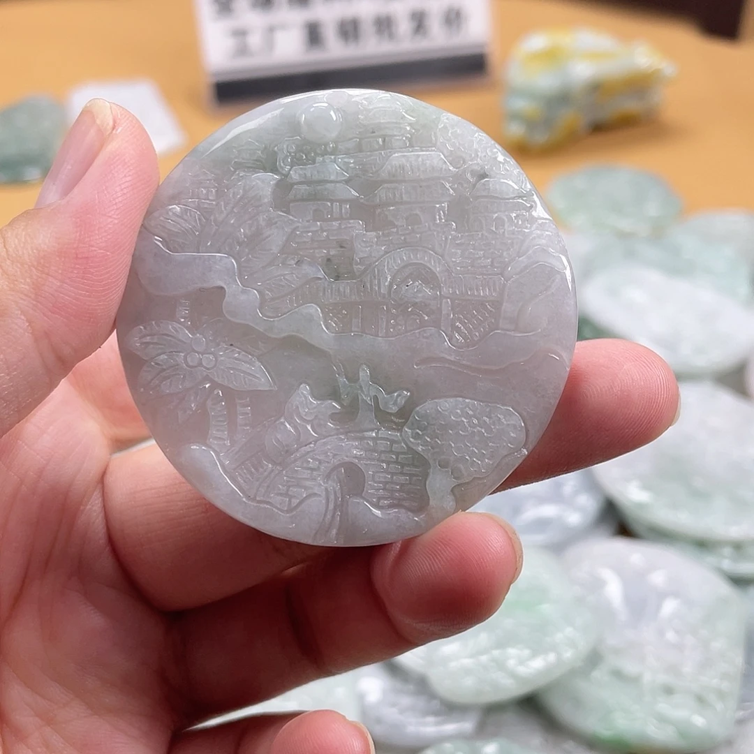 翡翠未镶嵌颈饰翡翠