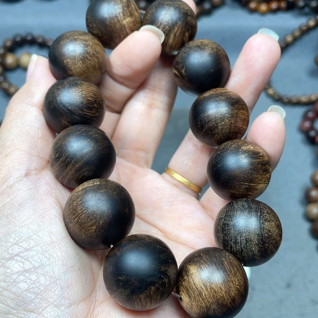 沉香手串白棋瘤疤2.0